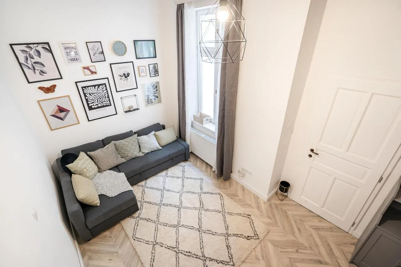 Atmos Glare Apartment Budapest