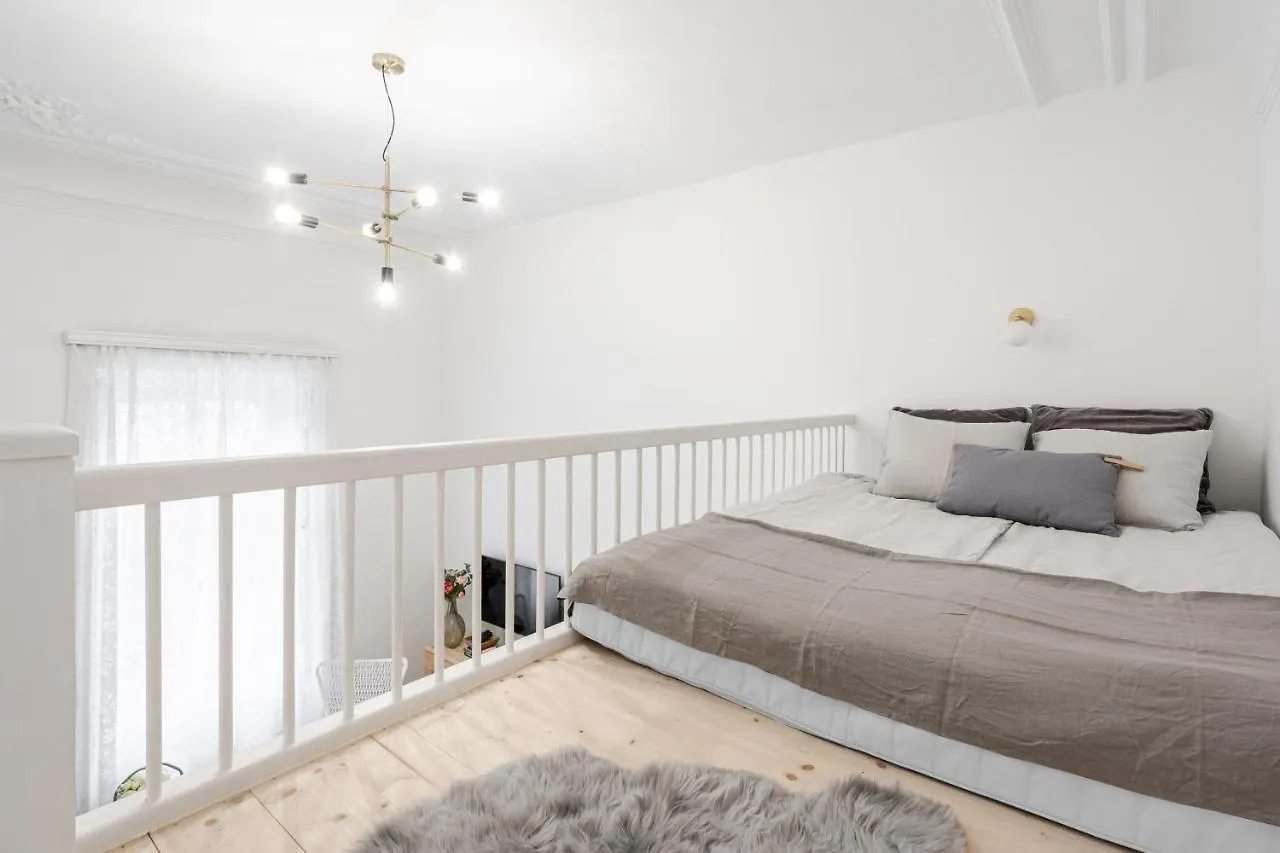 Atmos Glare Apartment Budapest